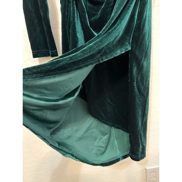 Womans Velvet Emerald Green Mini Dress Size L Whimsigoth Vampire Event Prom Gala - Picture 9 of 13